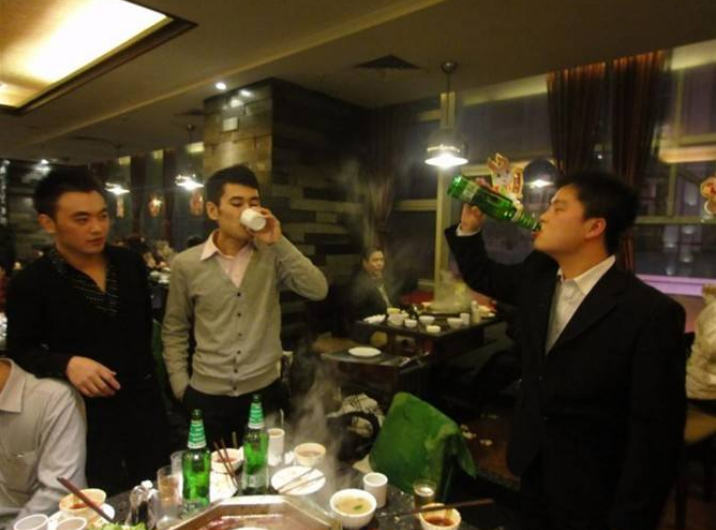 为什么说男人不喝酒枉在世上走?看到这些答案,终于明白了