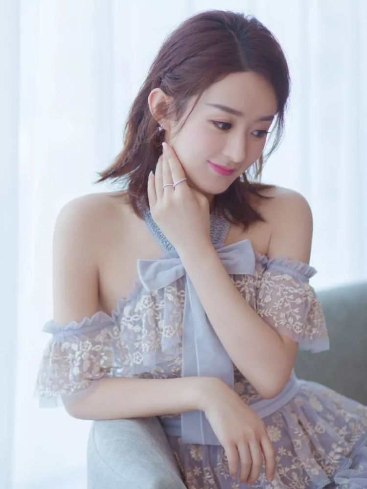 赵丽颖产后复出,网友惊呼:这状态简直绝了!