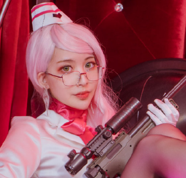 柯杨斯卡娅cosplay,气质非凡小姐姐,气场全开