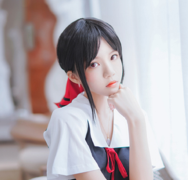 辉夜大小姐cosplay,樱花少女,学生气息小姐姐