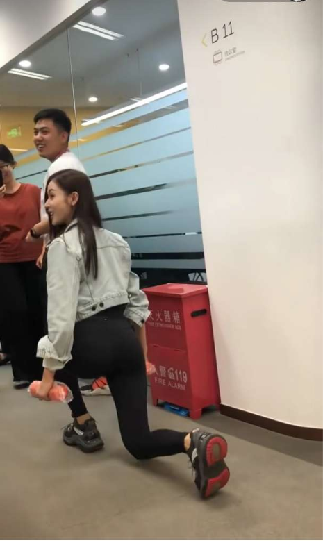 张天爱,健身方法,健身房,蜜桃臀