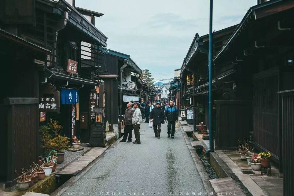 日本旅游必去的十大最美小镇