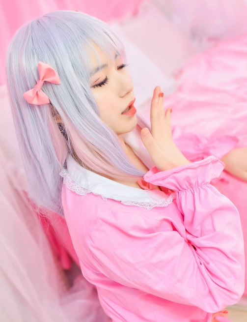 动漫cosplay,小姐姐扮演的动漫角色温柔迷人,是我喜欢