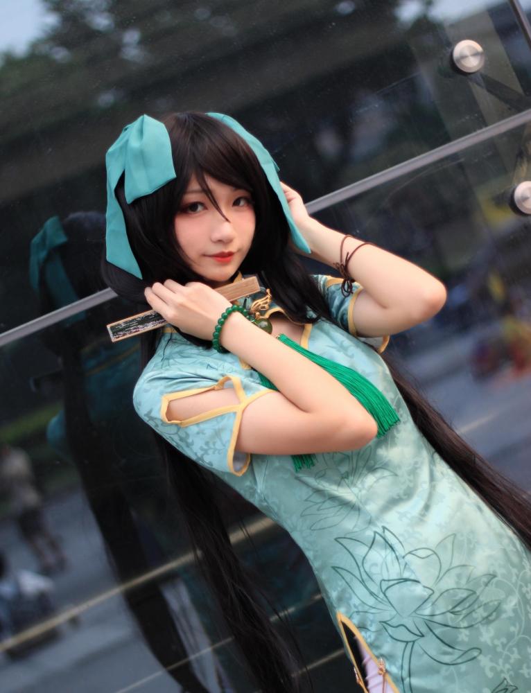 唯美孙尚香:可爱萌妹玩cos,玩家大呼实在是太像了!
