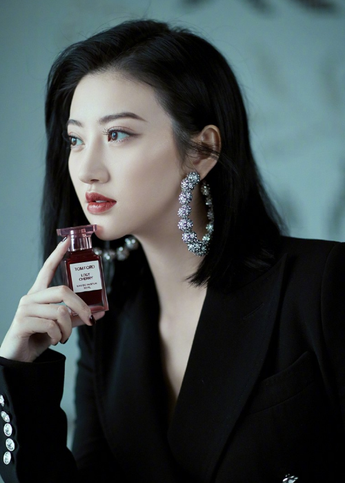 景甜西装造型美帅撩人活动照图片