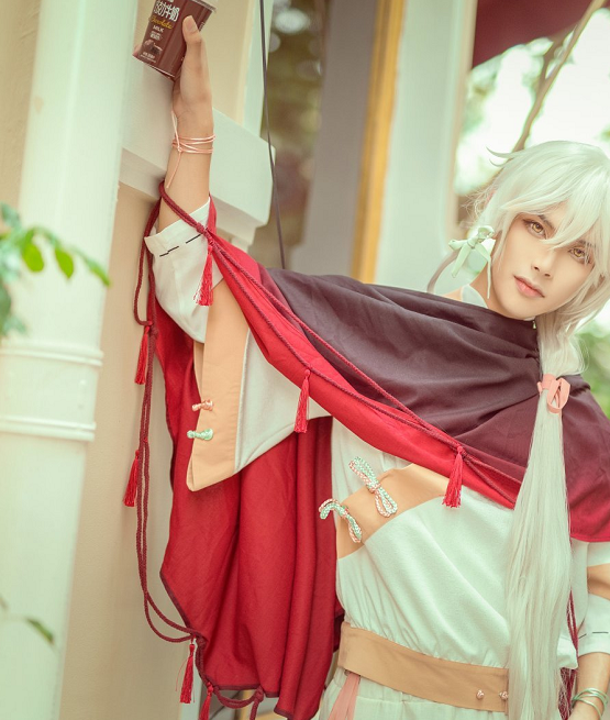 男生cosplay动漫人物,帅气的cosplay角色男 cosplay动漫角色,小哥哥扮演的人物气质优雅,看一眼就