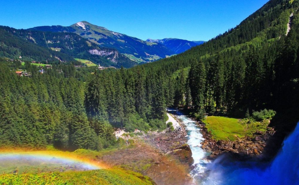 壮阔秀丽的山水风景壁纸,高山巍峨,绿水潺潺