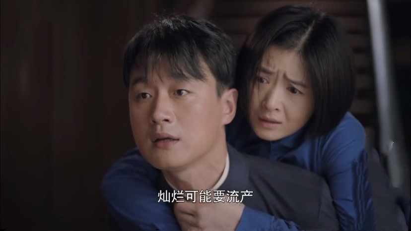 奔腾年代:周铁锤良心发现,救了金灿烂的孩子,还帮汉卿