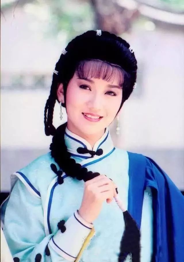 年轻时候的赵雅芝,曾是多少人的女神