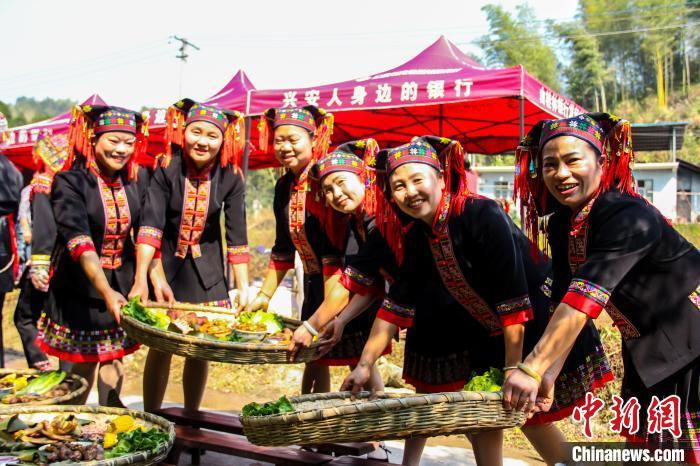 盘王节,瑶族,杨宗盛,广西,瑶寨,漓江