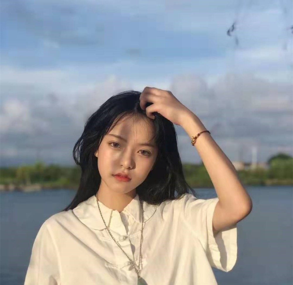 酷到情敌都心动的女生头像,不撞款不烂街,00后看了都心动