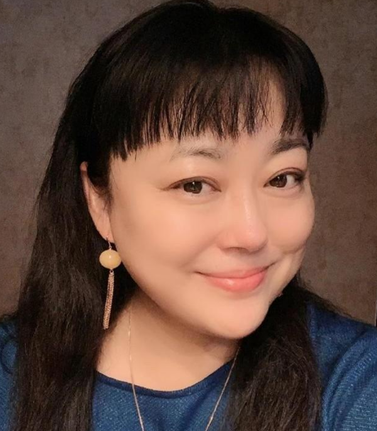 胖嫂李菁菁曝光娱乐圈黑幕,遭500位导演拉黑,今宣布退