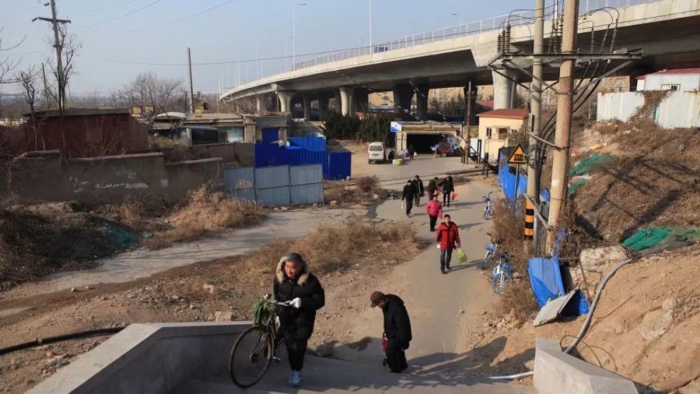 下街和沧口火车站,诠释着老沧口人对城市生活的理解