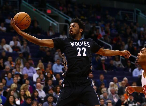 NBA-维金斯31分送压哨绝杀 森林狼横扫太阳三