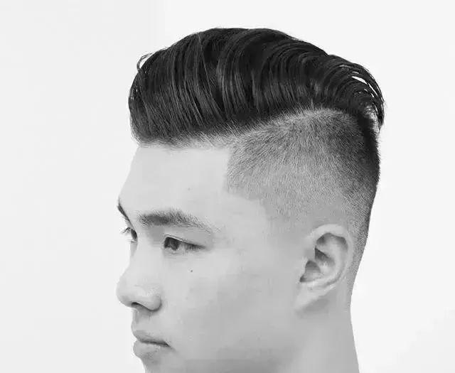 凯撒式短发板寸油头,男生提高颜值的发型