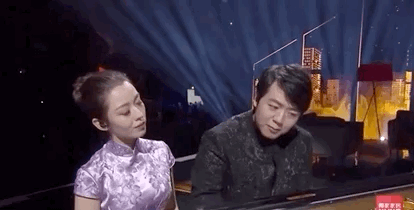 郎朗给这小孩教学教成表情包,他爸身份太特殊,刘宪华见了都紧张