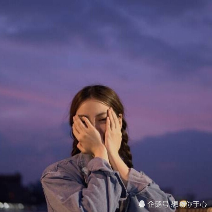 ins治愈系女生头像:只要你一回头,我的笑容就在你面前