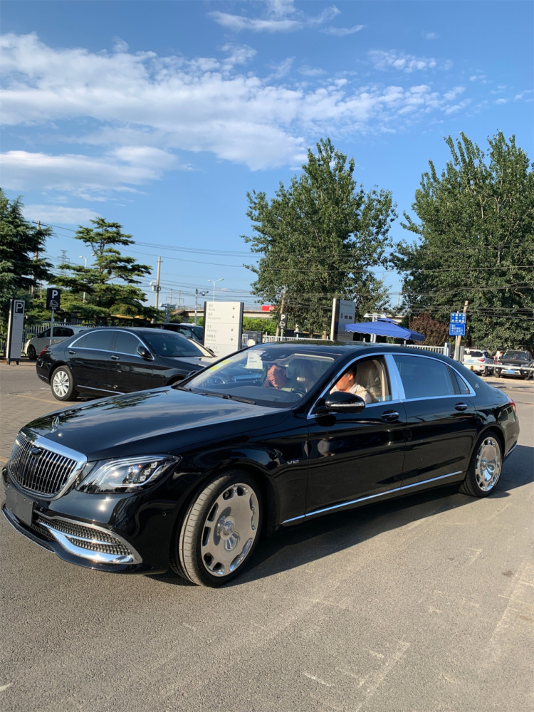 梅赛德斯奔驰,奔驰s级,迈巴赫s680,迈巴赫s级,豪华轿车