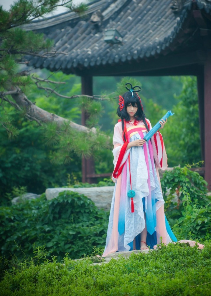 精美cosplay美女图集,忆红莲古风洛天依