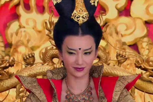《活佛济公》中的鬼面观音,卸掉辣眼浓妆后,变身甜美女神