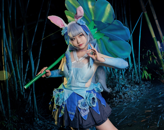 cos王者荣耀女装,cosplay花木兰 丰胸 王者荣耀公孙离cos,气质清纯的小姐姐,太动人了