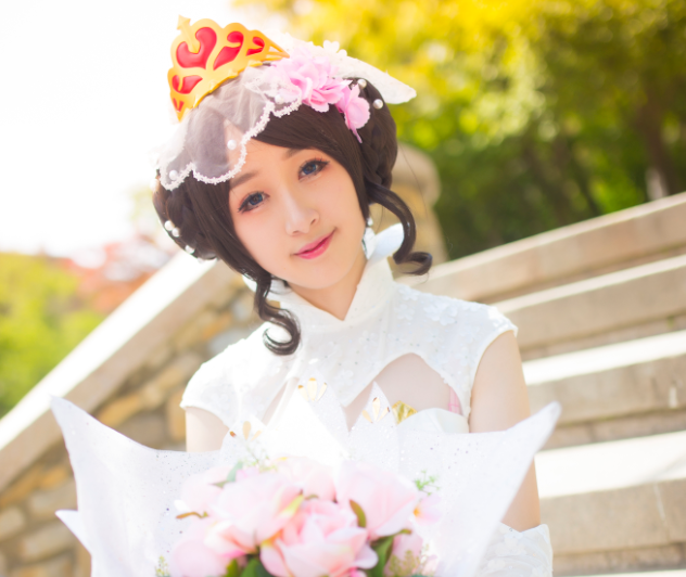 王者荣耀花嫁小乔cosplay,可爱迷人的小姐姐