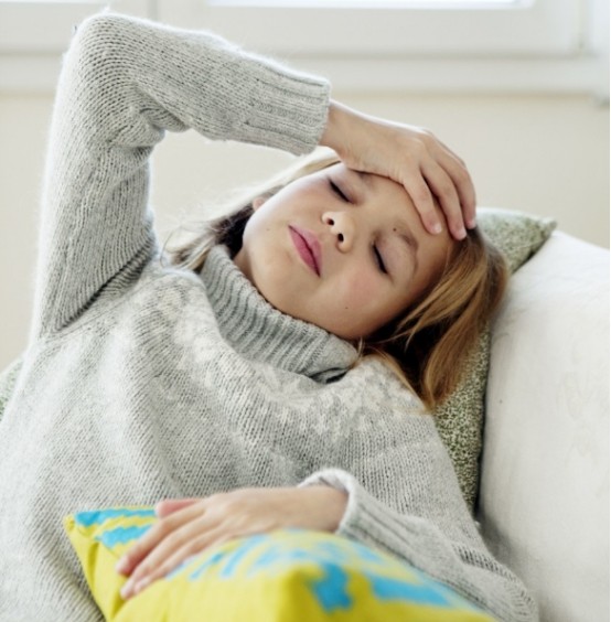 艾滋病毒潜伏体内,身体有4个表现,最后一个冬