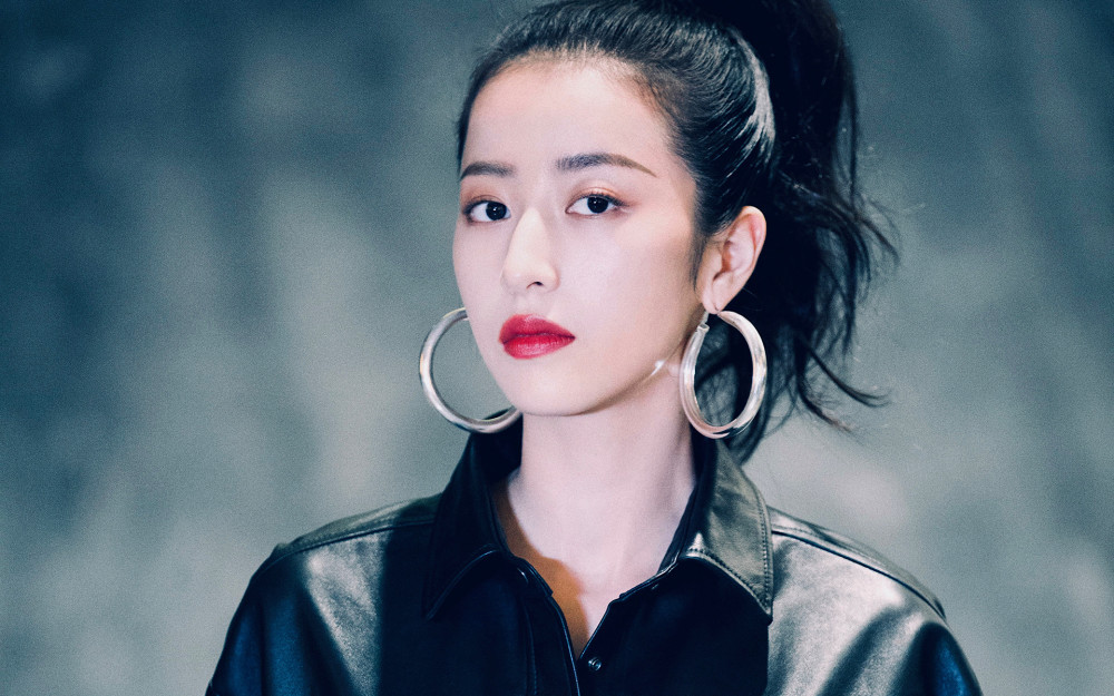 周雨彤时尚美图,美艳动人,清雅灵秀天真可爱
