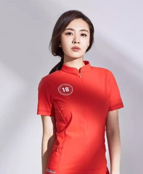 美女演员王晓晨高清时尚写真,美艳迷人,时尚靓丽