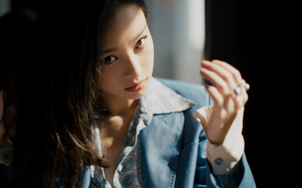 倪妮时尚美图,气质迷人,魅力十足