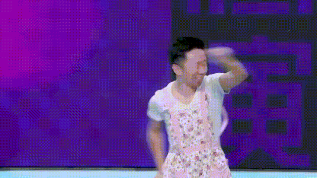 人家是可爱24连拍,杨迪是搞怪24连击. 表情帝,你还敢再搞笑一点吗!