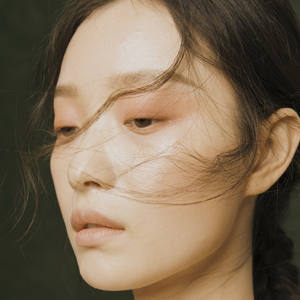 倪妮文艺复古造型,如人间精灵般美丽!