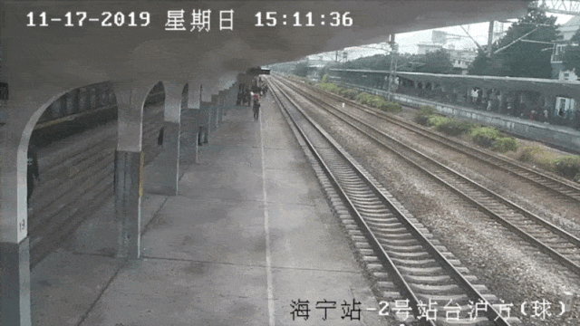 壁纸 道路 高速 高速公路 公路 桌面 640_360 gif 动态图 动图