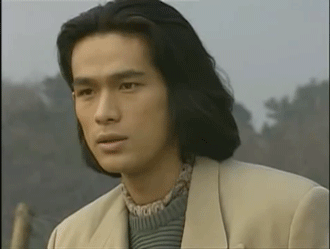 又在网上看了一遍《一吻定情》还是让人那么倾心,看得编辑我在电脑前