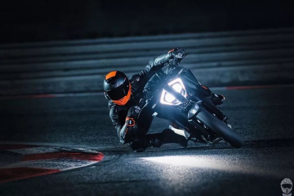 2020款ktm 1290 super duke r 最强公爵之皇