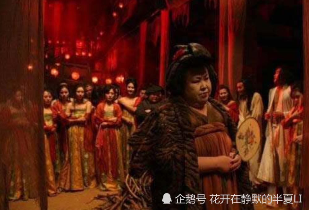 古代青楼门上有副对联,堪称千古一绝,现代人觉得很害羞
