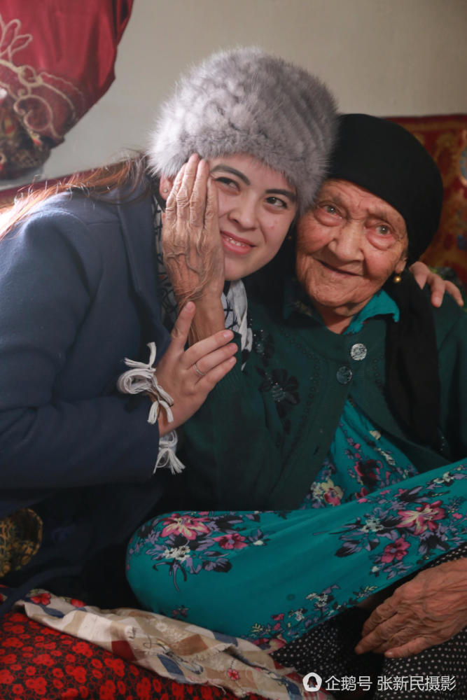 世界最长寿老人：131岁，爱吃烤羊肉(组图)