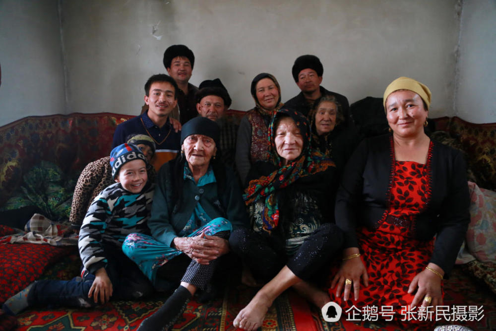 世界最长寿老人：131岁，爱吃烤羊肉(组图)