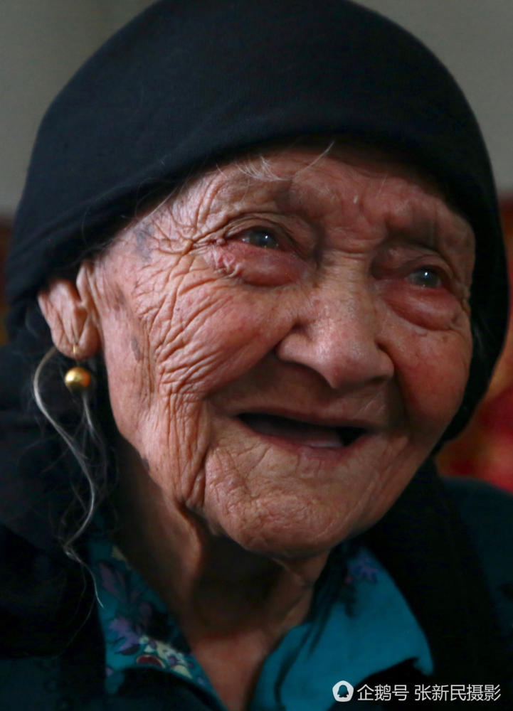 世界最长寿老人：131岁，爱吃烤羊肉(组图)
