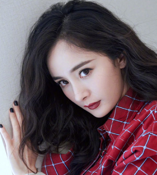 盘点娱乐圈"大眼睛"的女明星,每一位都是完美颜值,魅力十足