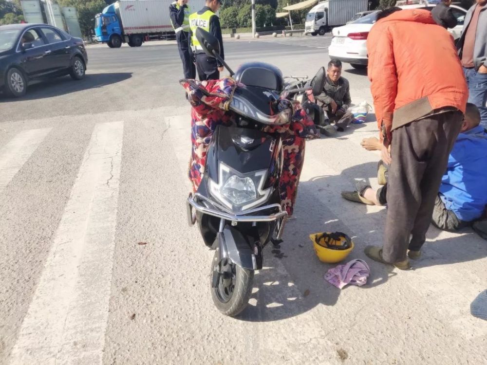 电动自行车,戴安全