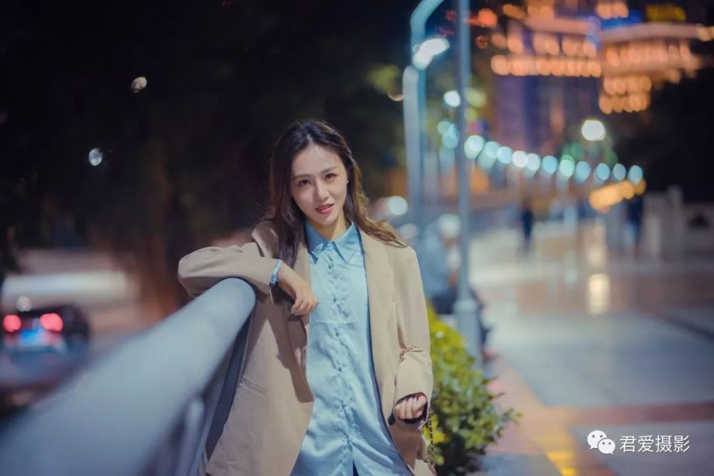 摄影小课堂——教你闪光灯夜景人像怎么拍!