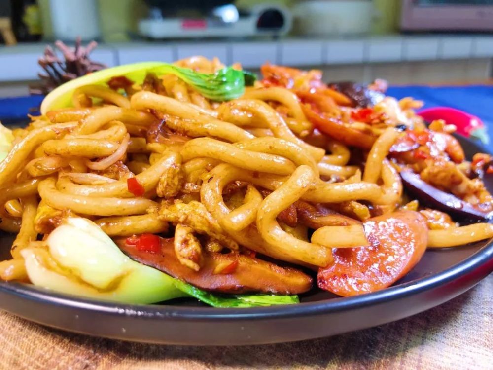 炒粉,土豆粉,火腿肠,豆芽