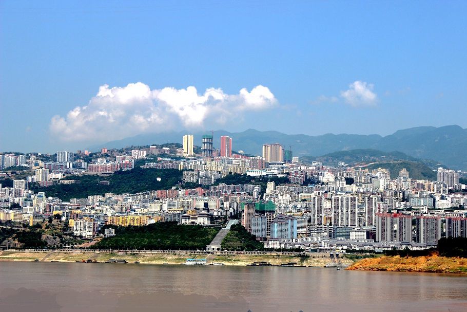 重庆渝东北最幸运的5个镇,地形比县城平坦,是区域性中心城镇