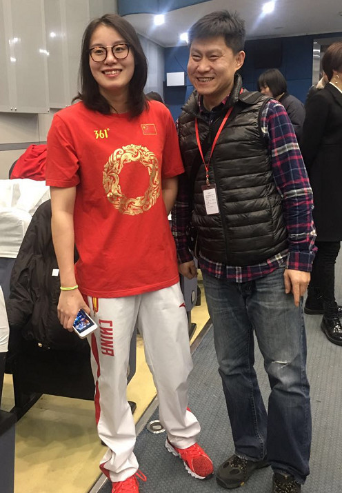 直击春晚后台：王凯、井柏然等现身(组图)