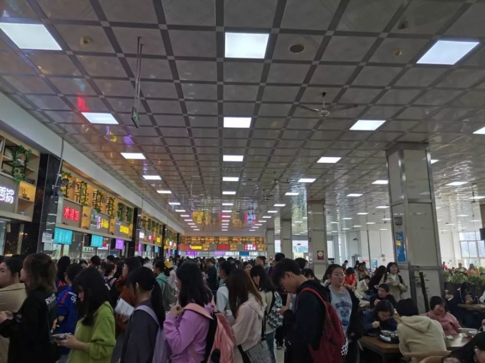 食堂,中南民族大学,鸭肉,武汉