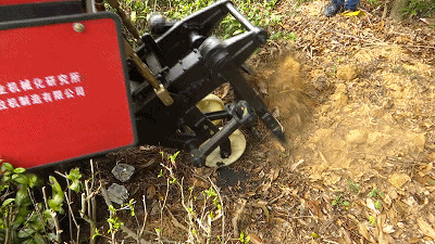 乘坐式深耕施肥机