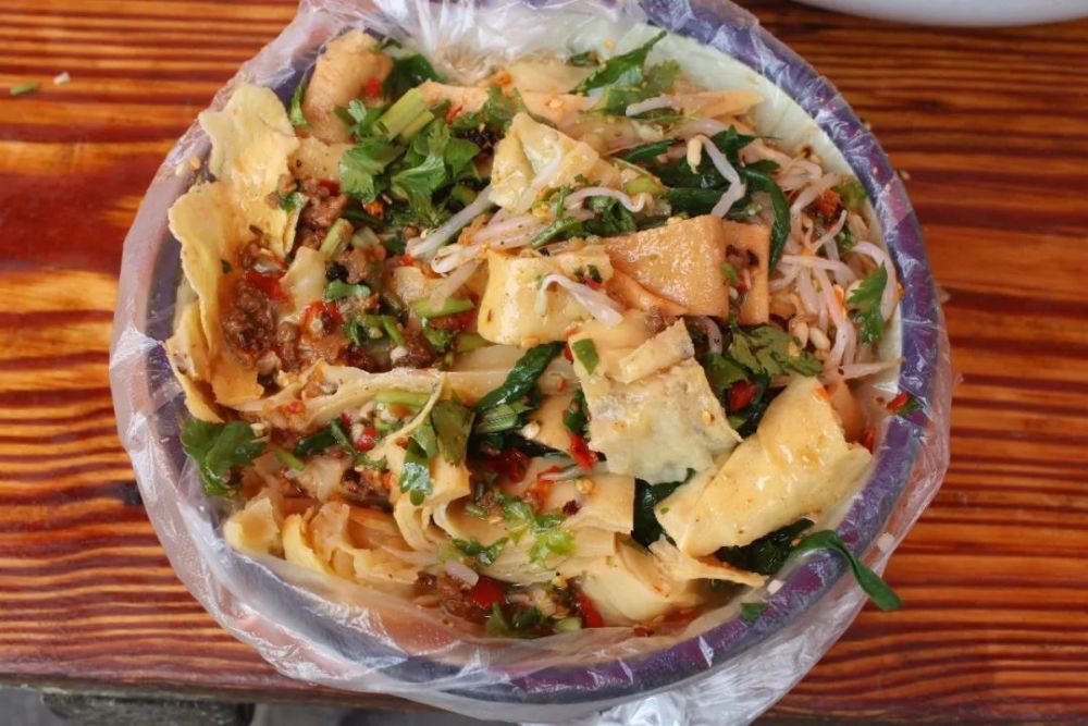景东彝族美食千层粉