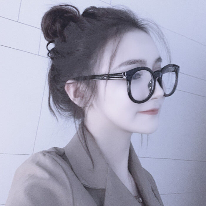 佛系·ins·女生唯美头像:无脑善良比恶更可怕,请你善良并带有锋芒