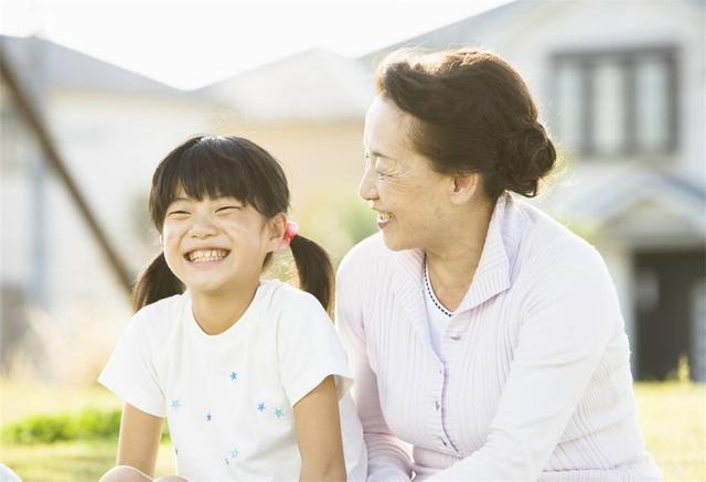 孩子,老人,父母,子女,家庭关系